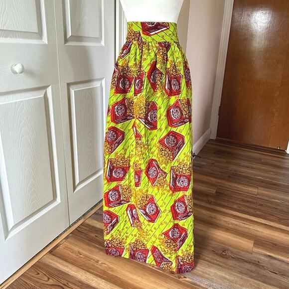 Homemade Popcorn motif print skirt. Floor length Waist 34”aprox size 14/16. - Picture 1 of 7